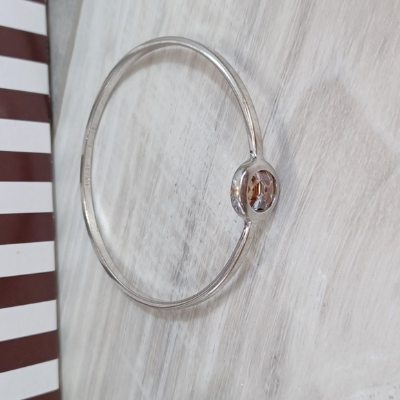 Henri Bendel Bangle - Picture 3 of 6